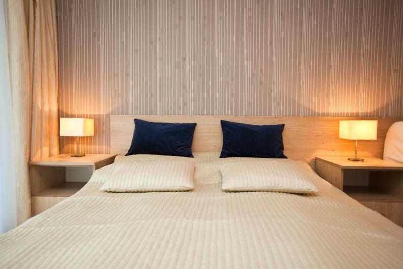 Luksusowe Apartamenty Promenada Gwiazd 28 เมียนซิดดรอแย ภายนอก รูปภาพ